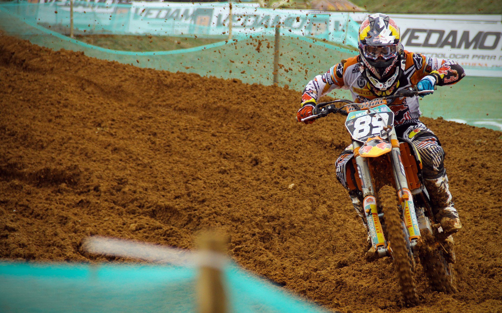 球场新气象:技术设备和数据分析的应用,球场数据图